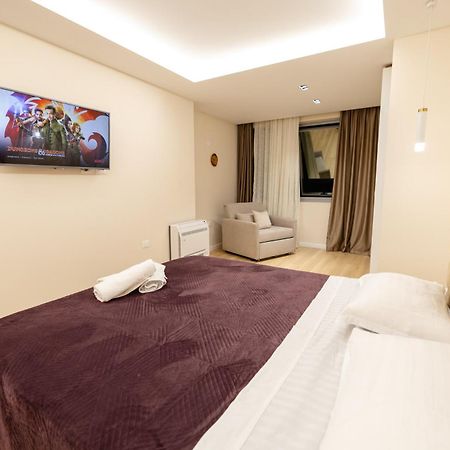 טיראנה Luxury Center Observatori Apartment מראה חיצוני תמונה