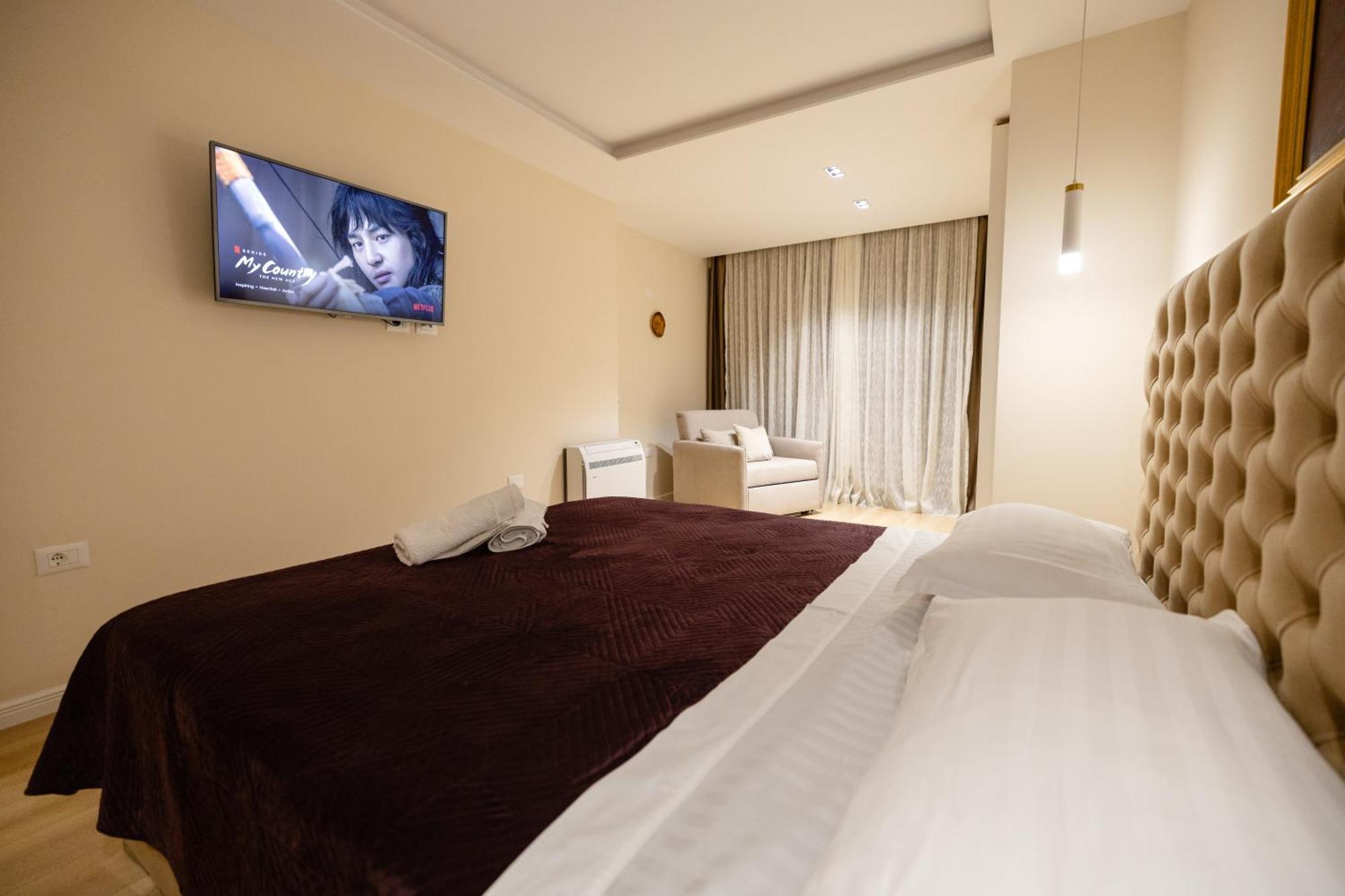 טיראנה Luxury Center Observatori Apartment מראה חיצוני תמונה
