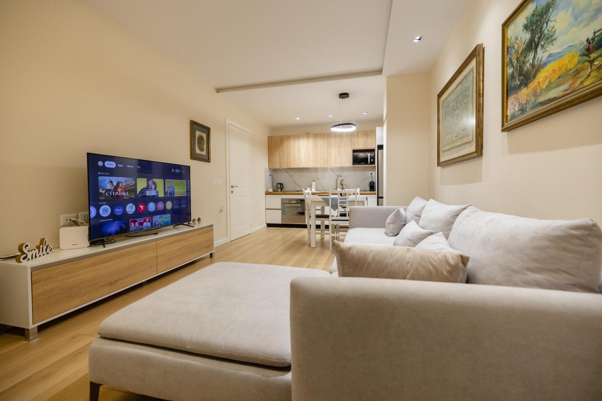 טיראנה Luxury Center Observatori Apartment מראה חיצוני תמונה