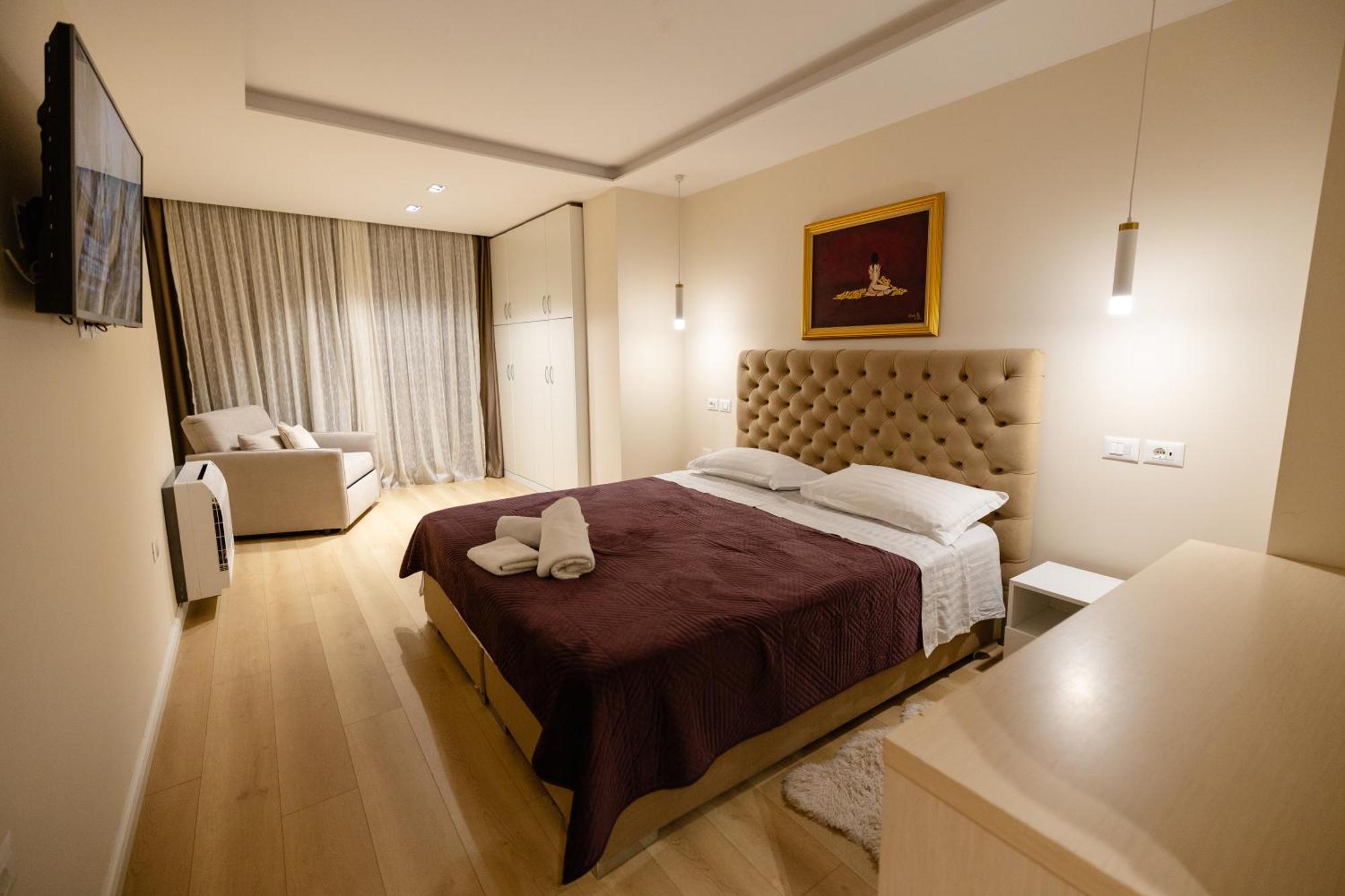 טיראנה Luxury Center Observatori Apartment מראה חיצוני תמונה