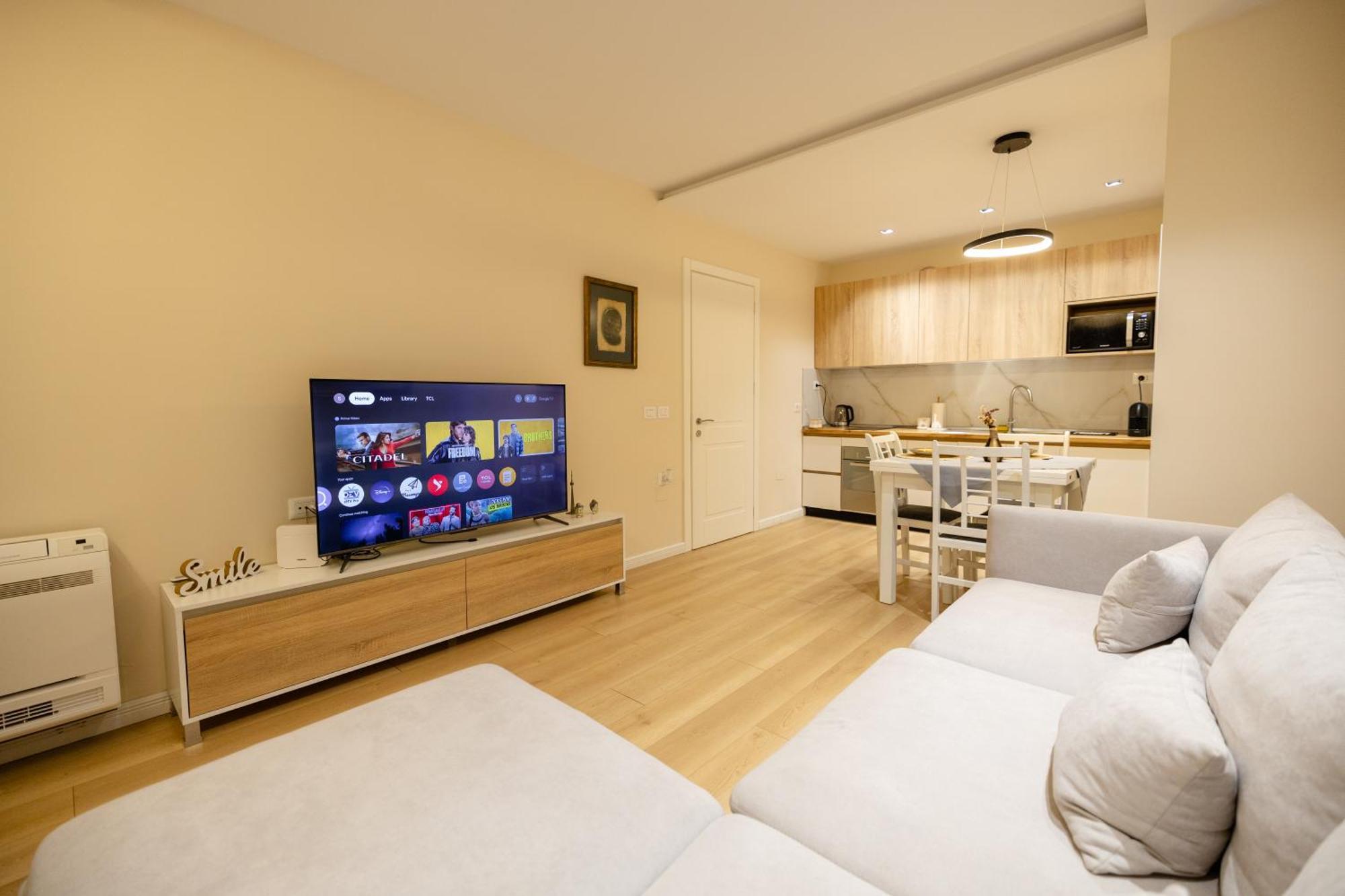 טיראנה Luxury Center Observatori Apartment מראה חיצוני תמונה