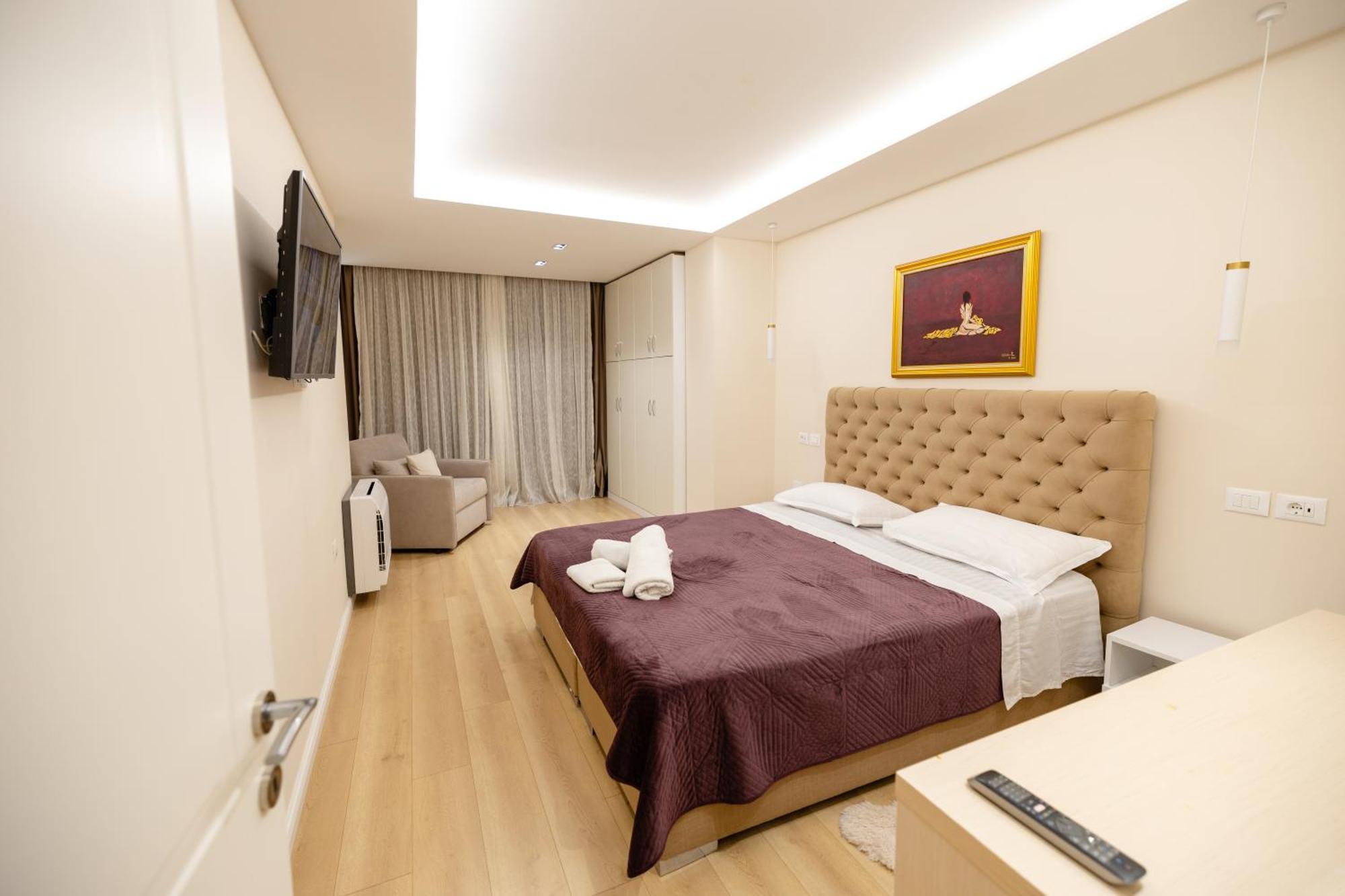 טיראנה Luxury Center Observatori Apartment מראה חיצוני תמונה