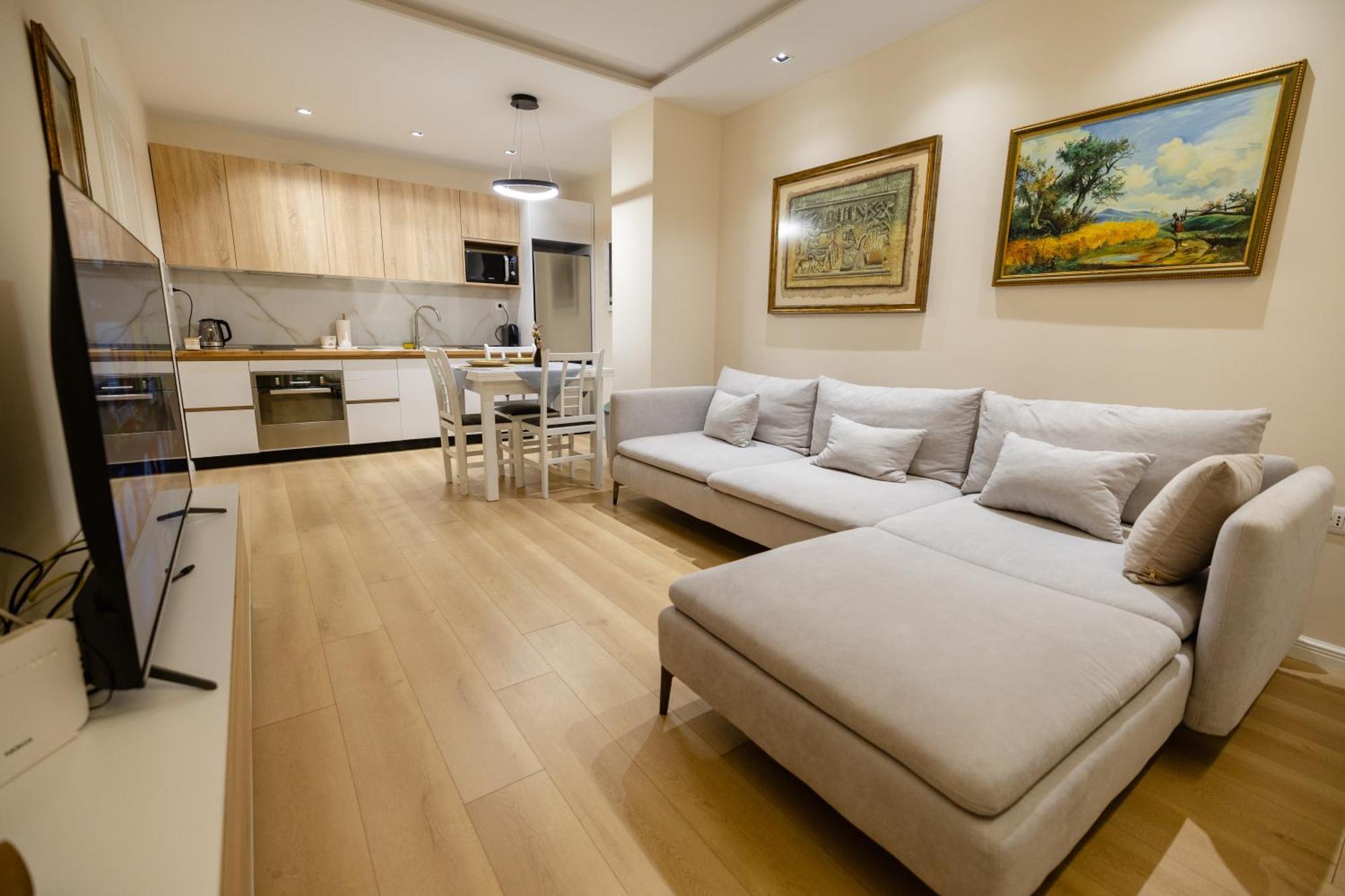 טיראנה Luxury Center Observatori Apartment מראה חיצוני תמונה