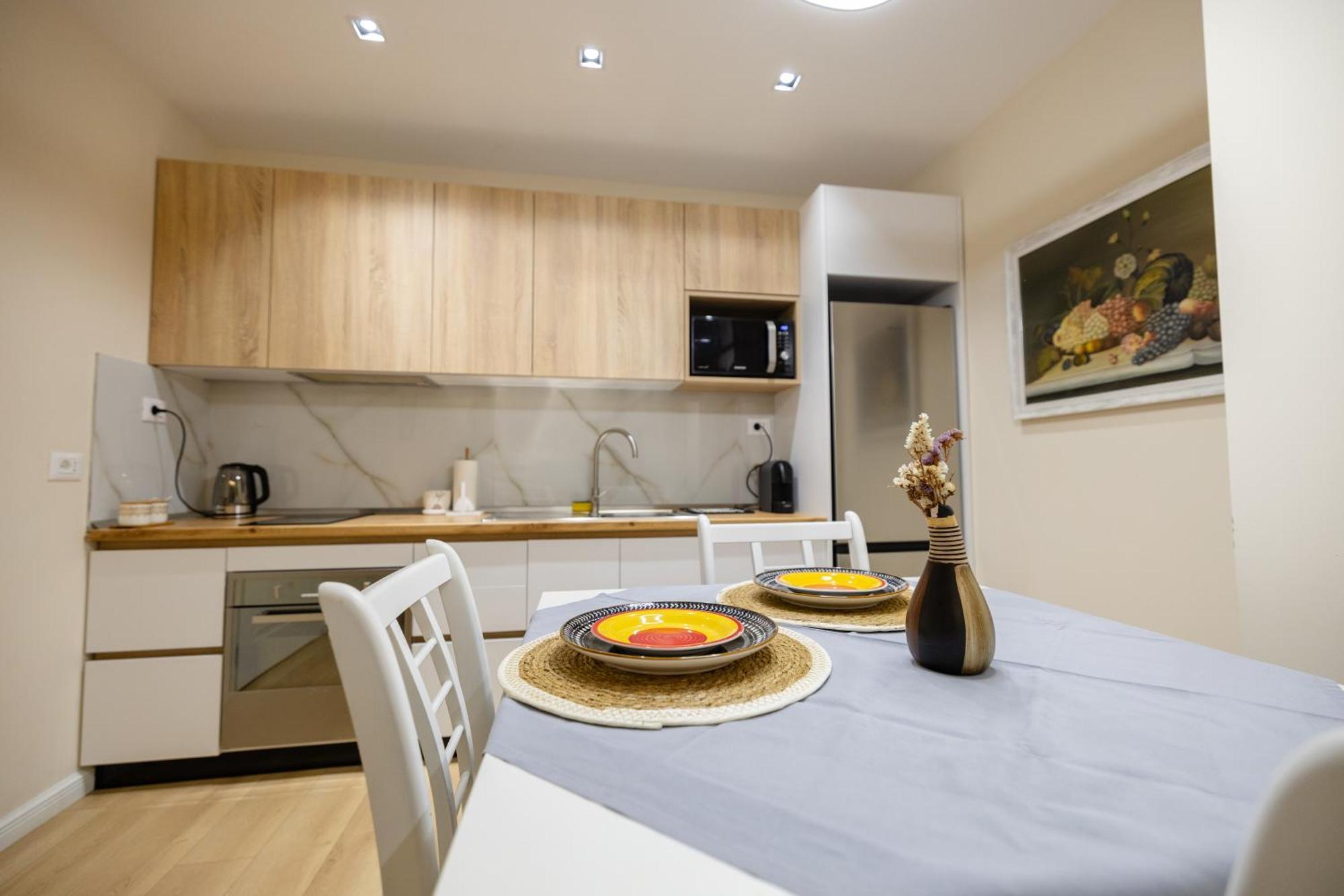טיראנה Luxury Center Observatori Apartment מראה חיצוני תמונה