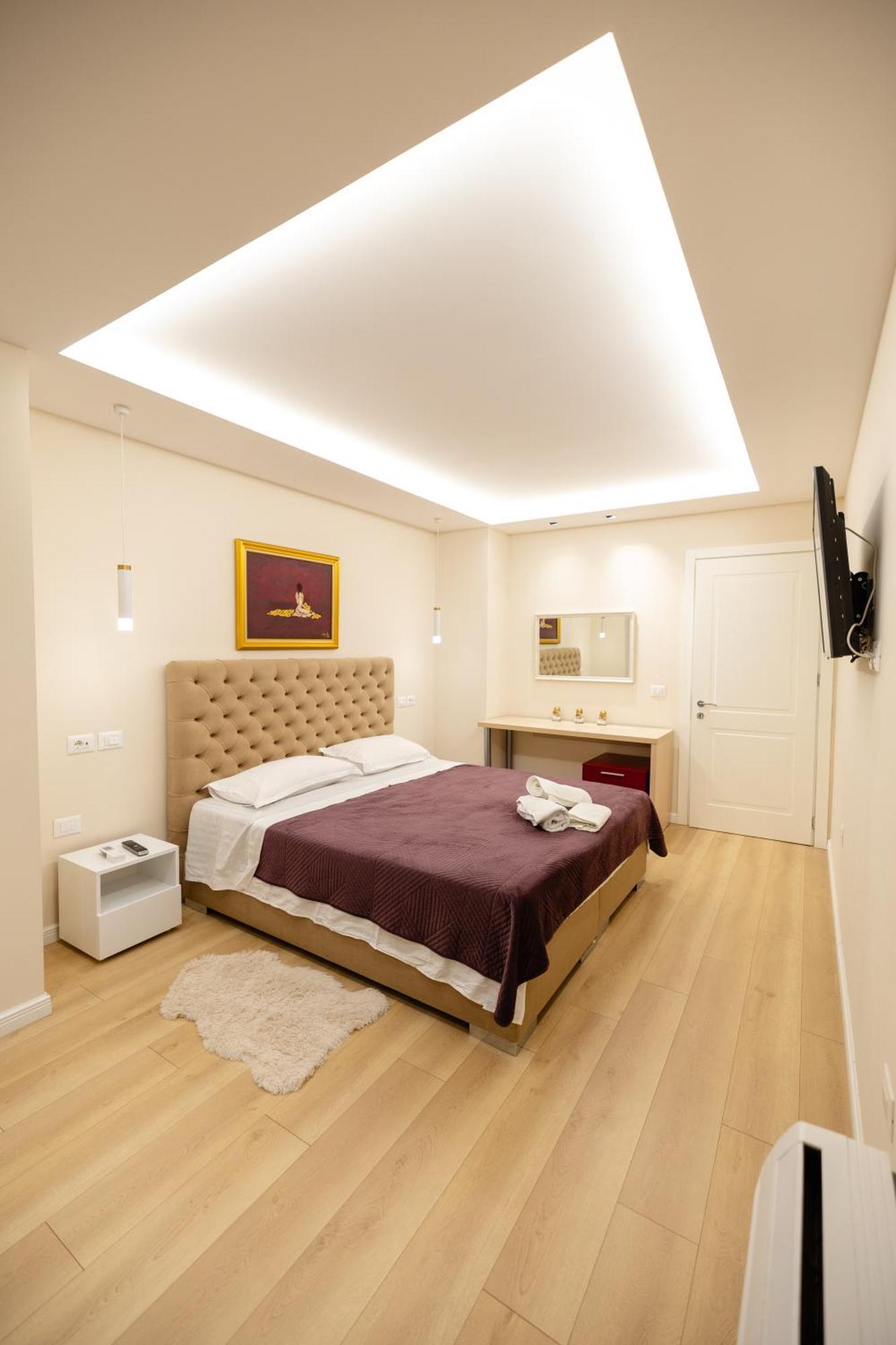 טיראנה Luxury Center Observatori Apartment מראה חיצוני תמונה