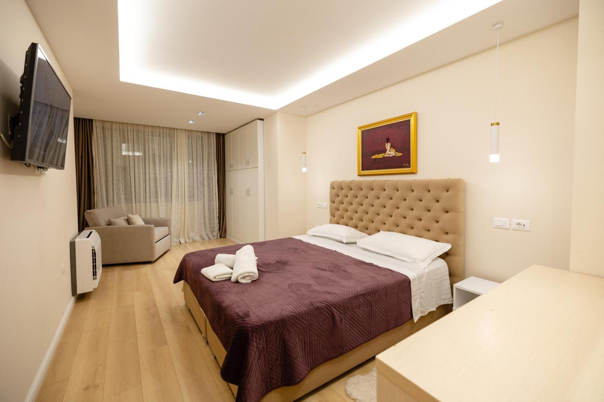 טיראנה Luxury Center Observatori Apartment מראה חיצוני תמונה