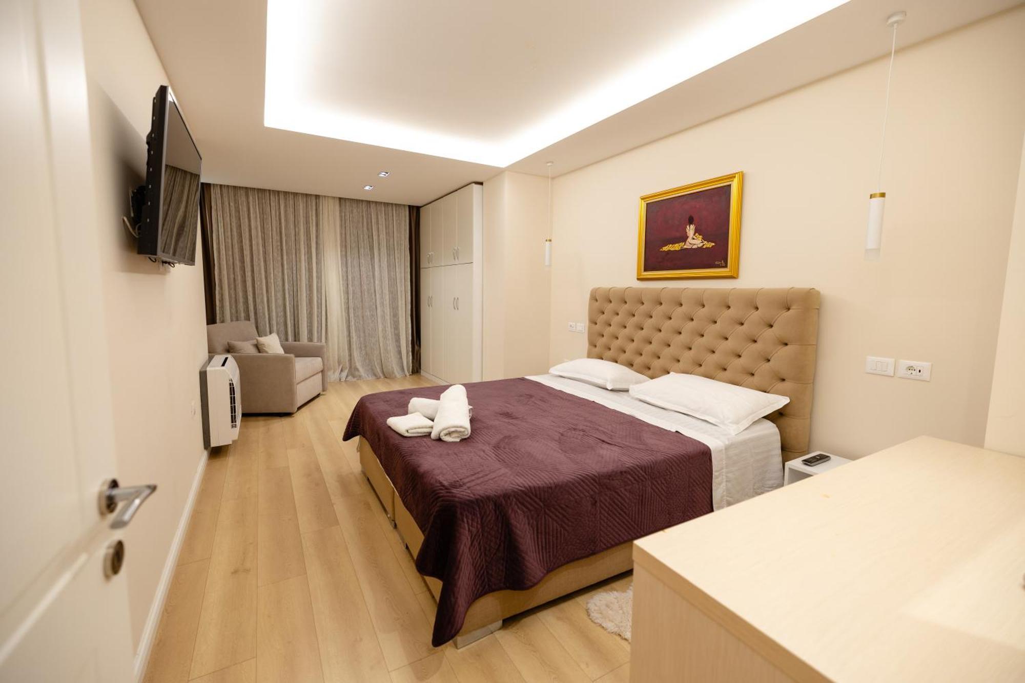 טיראנה Luxury Center Observatori Apartment מראה חיצוני תמונה