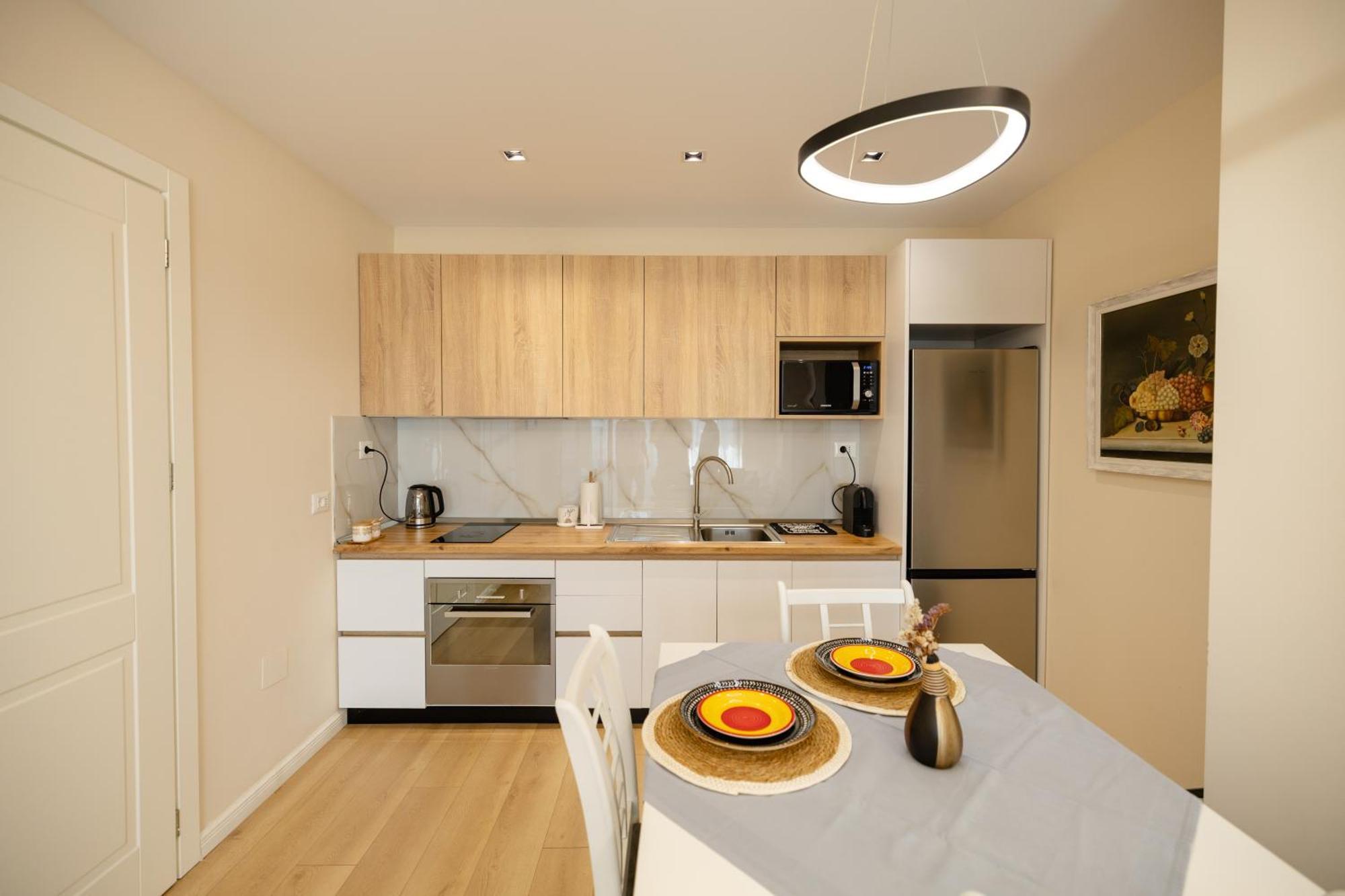 טיראנה Luxury Center Observatori Apartment מראה חיצוני תמונה