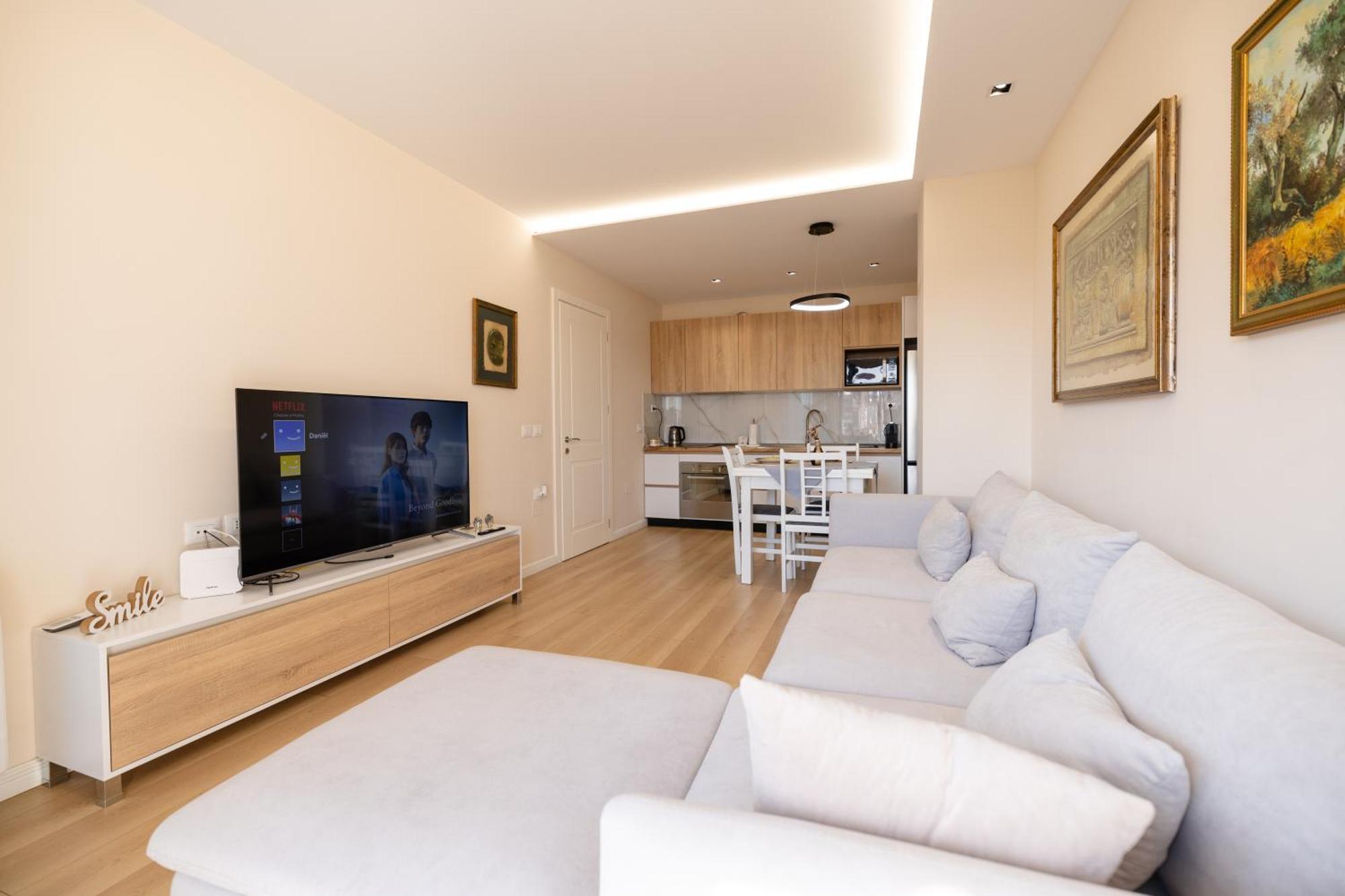 טיראנה Luxury Center Observatori Apartment מראה חיצוני תמונה