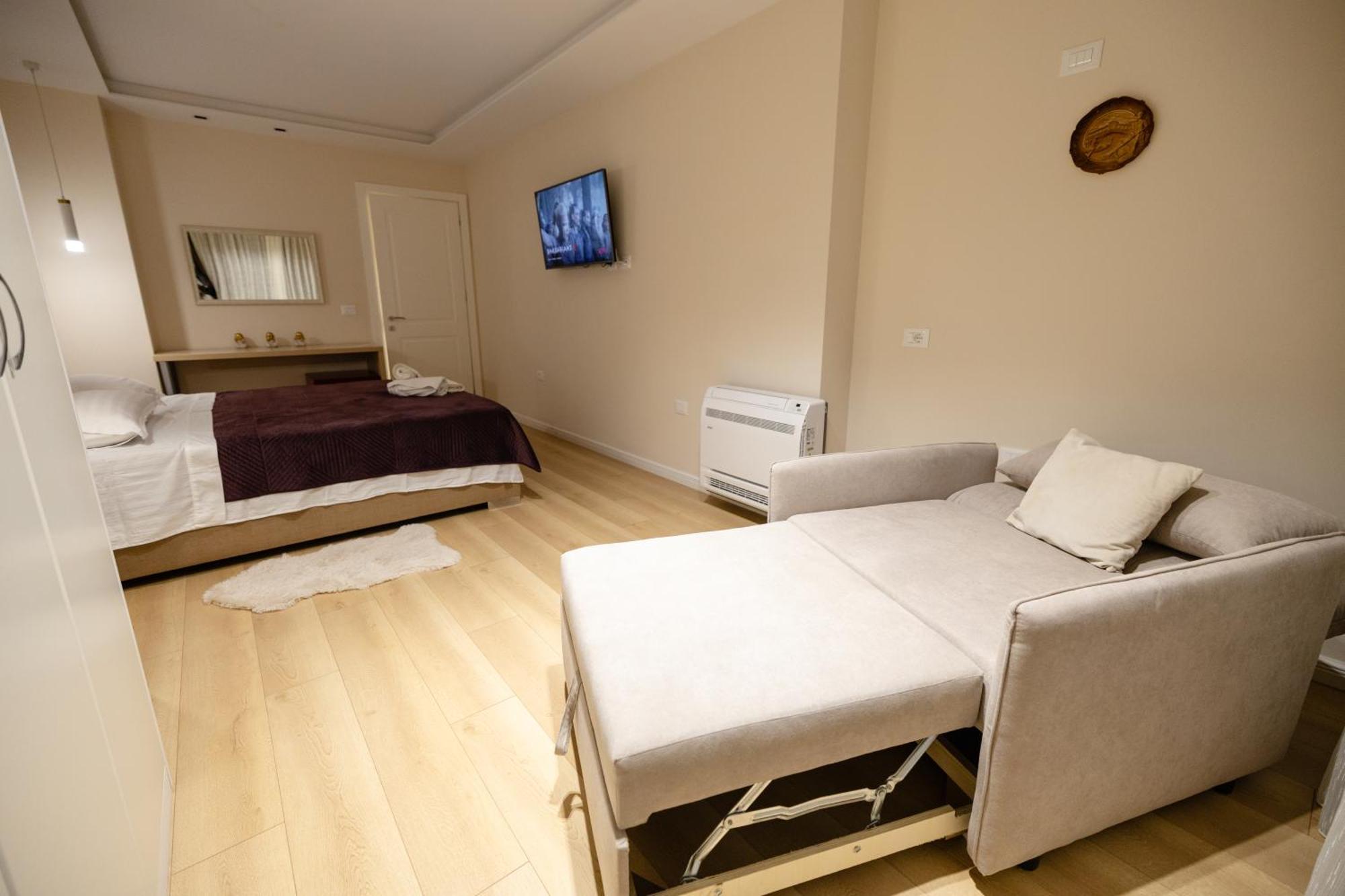 טיראנה Luxury Center Observatori Apartment מראה חיצוני תמונה